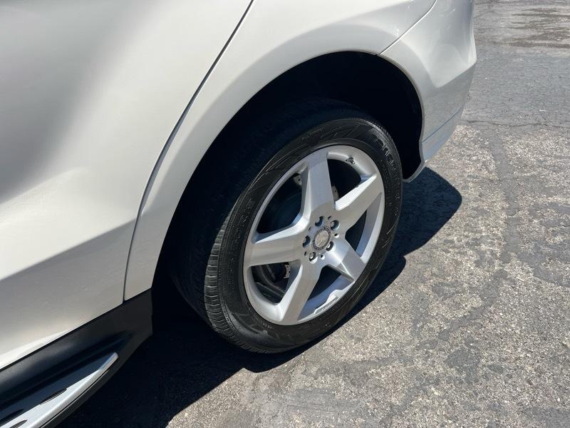 Mercedes-Benz M-Class 4MATIC 4dr ML 550 2013