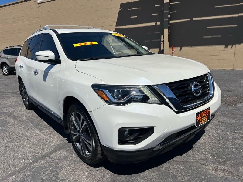 Nissan Pathfinder FWD Platinum 2019