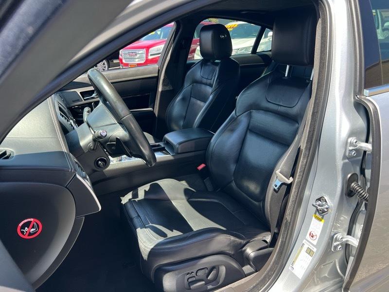Jaguar XF 4dr Sdn V6 AWD 2013