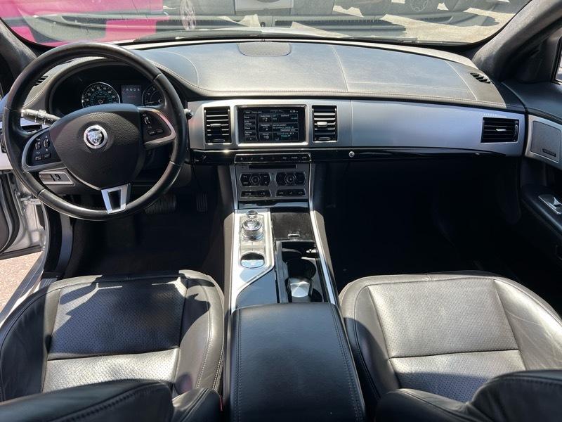 Jaguar XF 4dr Sdn V6 AWD 2013