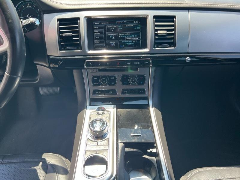 Jaguar XF 4dr Sdn V6 AWD 2013