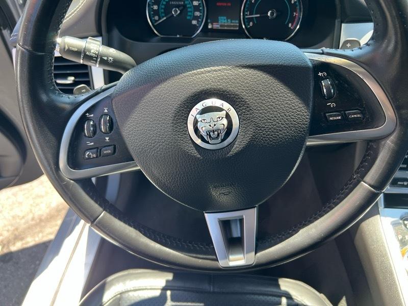 Jaguar XF 4dr Sdn V6 AWD 2013