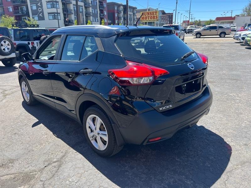 Nissan Kicks S FWD 2018