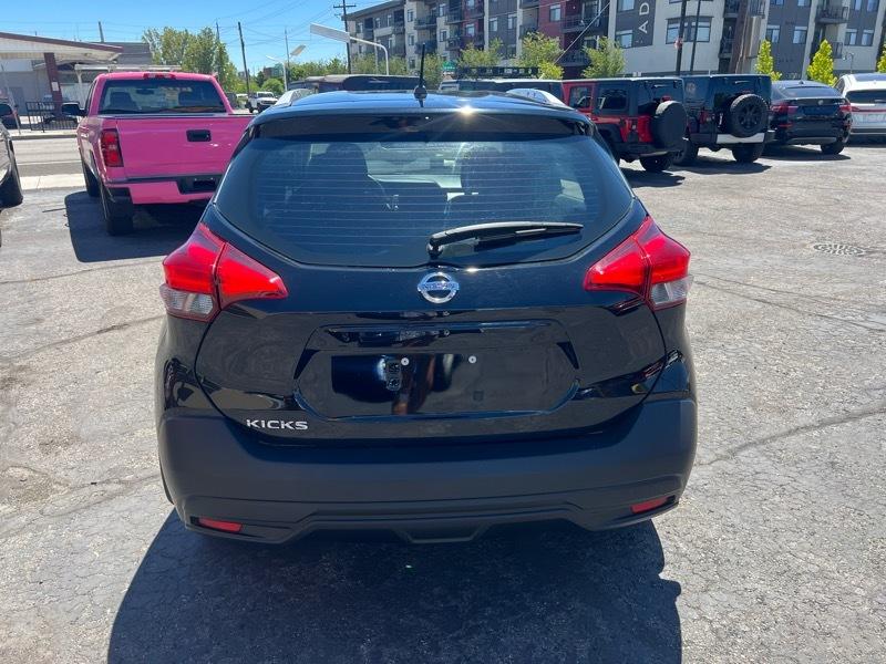 Nissan Kicks S FWD 2018