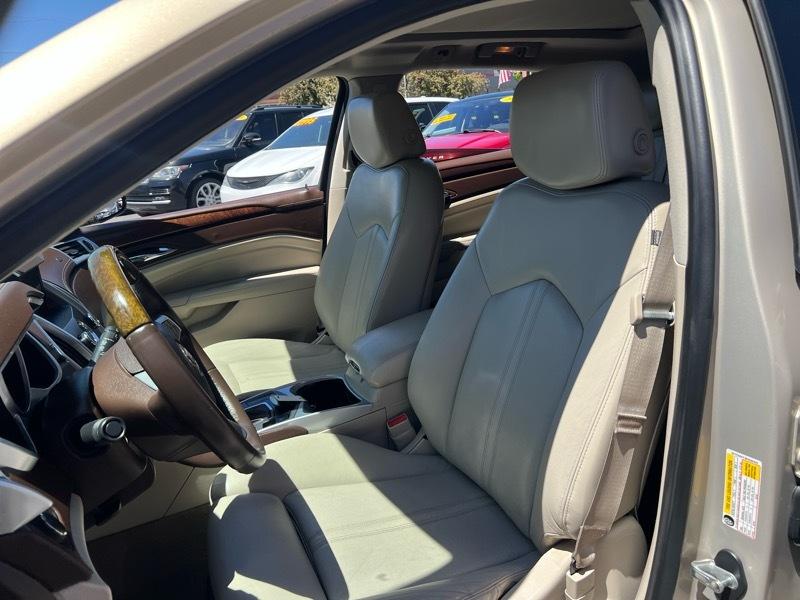 Cadillac SRX FWD 4dr Luxury Collection 2011