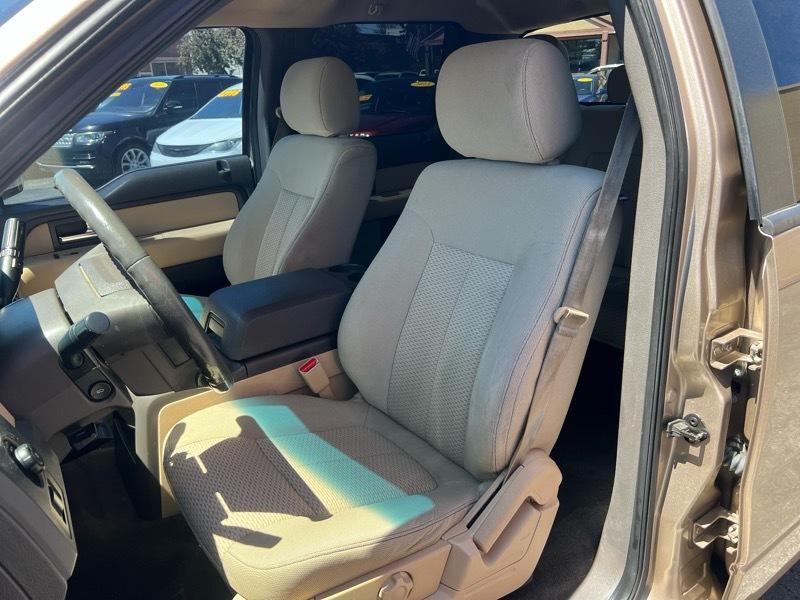 Ford F-150 4WD SuperCrew 145" Platinum 2013