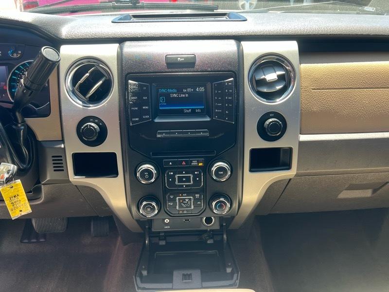 Ford F-150 4WD SuperCrew 145" Platinum 2013