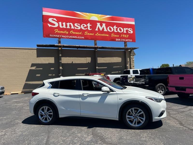 Infiniti QX30 PURE FWD 2019