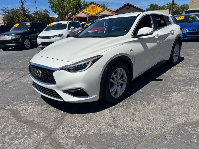 Infiniti QX30 PURE FWD 2019