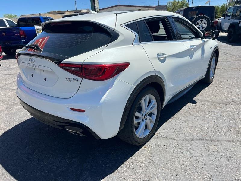 Infiniti QX30 PURE FWD 2019