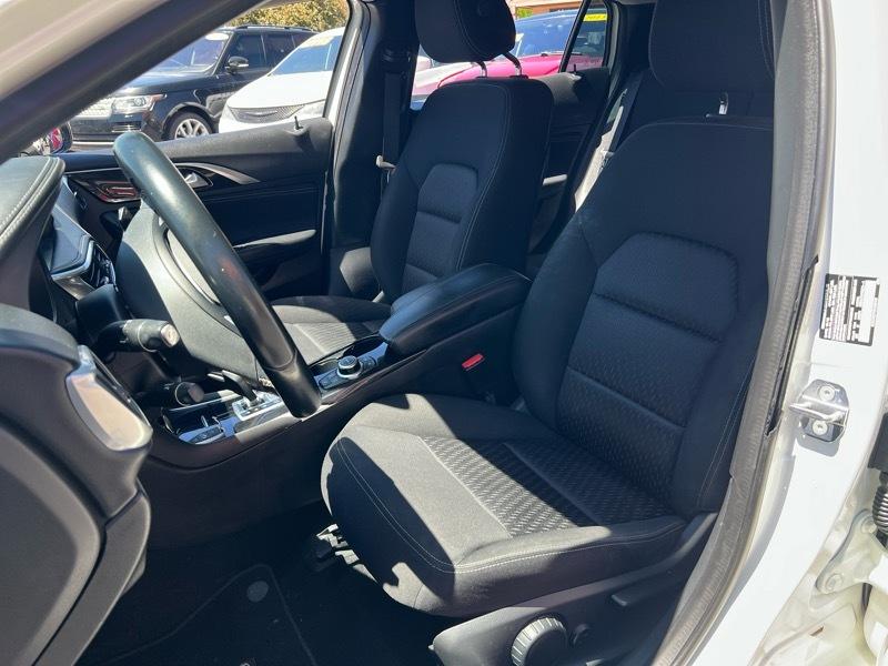Infiniti QX30 PURE FWD 2019