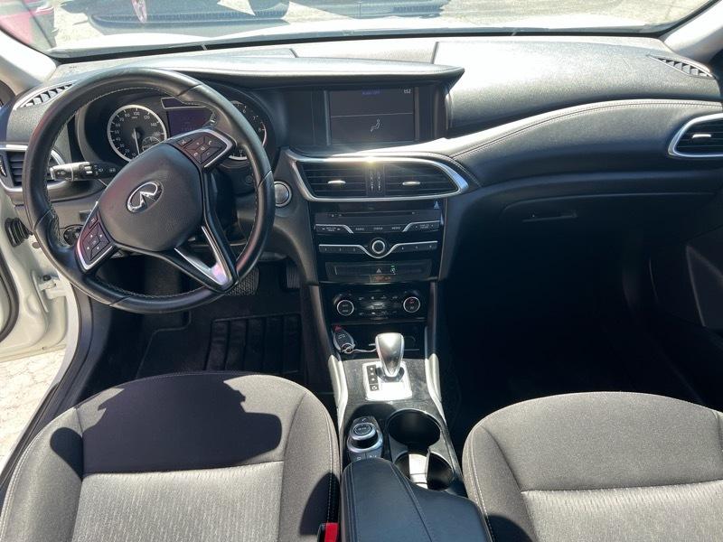 Infiniti QX30 PURE FWD 2019