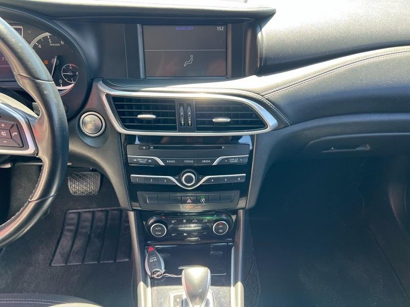 Infiniti QX30 PURE FWD 2019