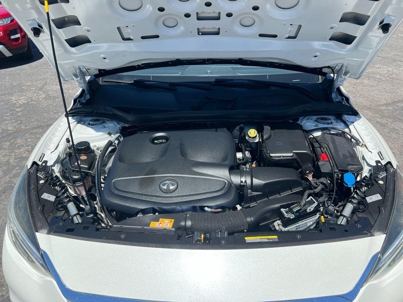 Infiniti QX30 PURE FWD 2019