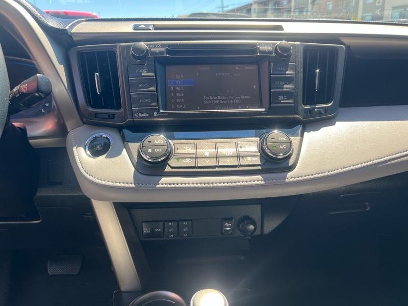 Toyota RAV4 FWD 4dr Limited (Natl) 2014
