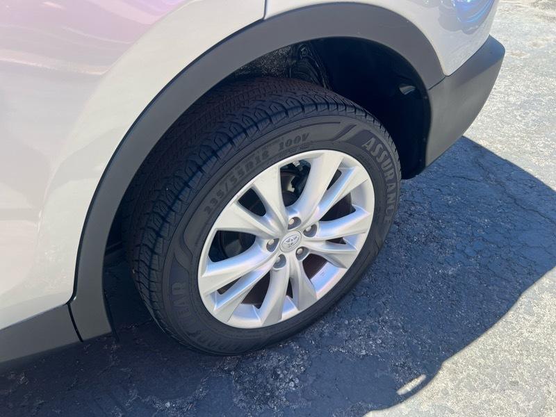 Toyota RAV4 FWD 4dr Limited (Natl) 2014