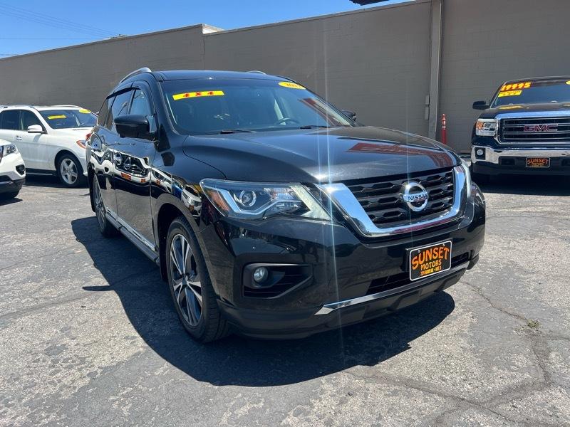 Nissan Pathfinder 4x4 Platinum 2019