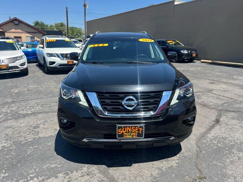 Nissan Pathfinder 4x4 Platinum 2019