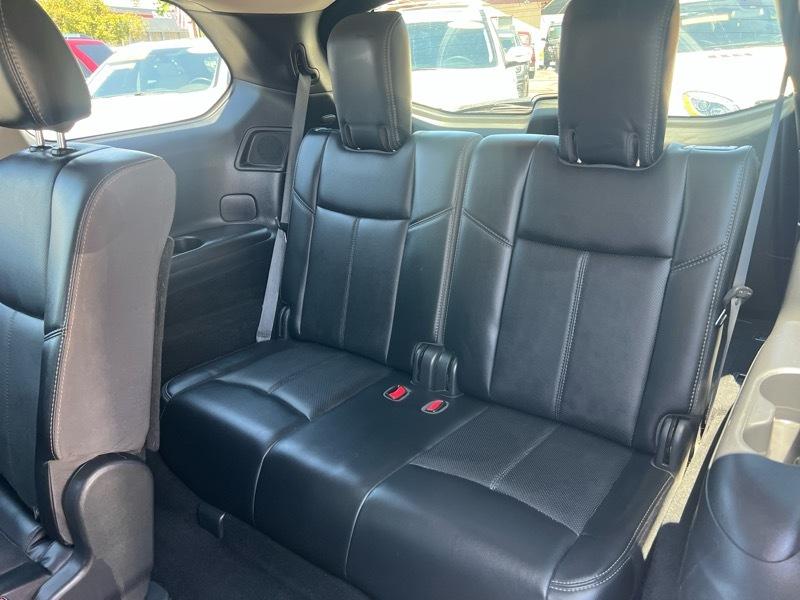 Nissan Pathfinder 4x4 Platinum 2019