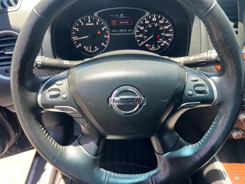 Nissan Pathfinder 4x4 Platinum 2019