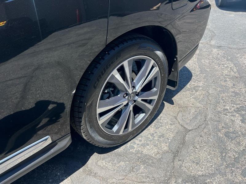 Nissan Pathfinder 4x4 Platinum 2019