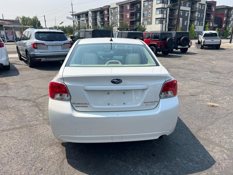 Subaru Impreza Sedan 4dr Auto 2.0i Premium 2013