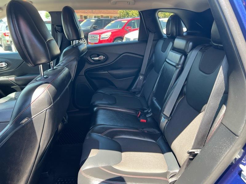 Jeep Cherokee 4WD 4dr Trailhawk 2015