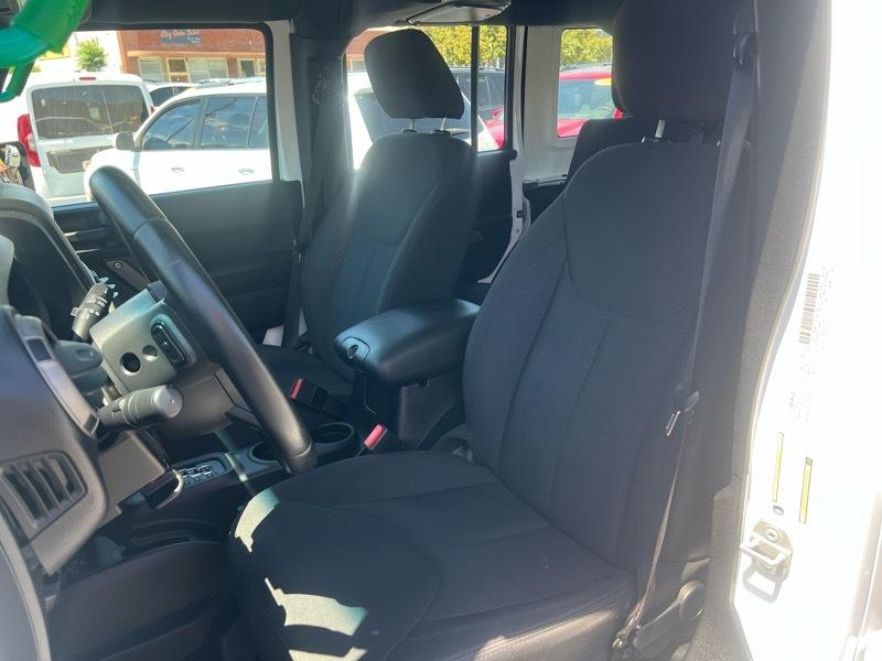 Jeep Wrangler Unlimited 4WD 4dr Sport 2015