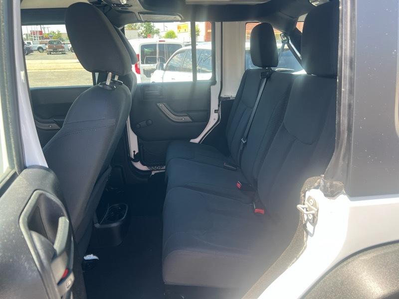 Jeep Wrangler Unlimited 4WD 4dr Sport 2015