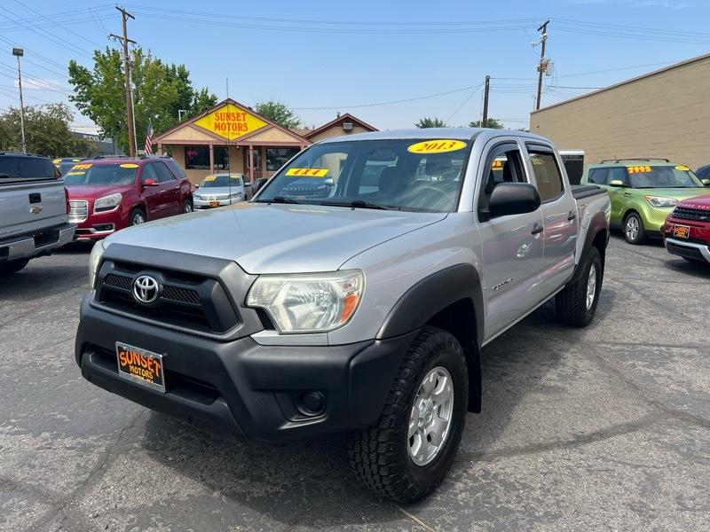 Toyota Tacoma 4WD Double Cab V6 MT (Natl) 2013
