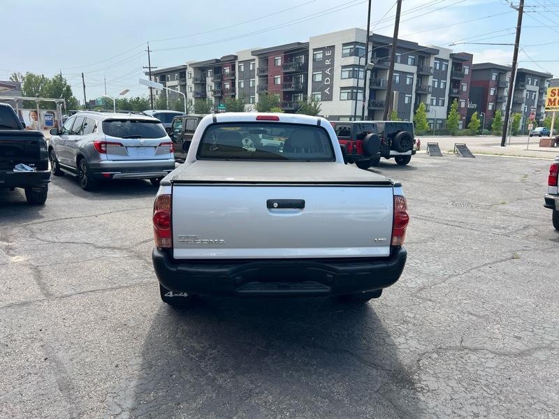 Toyota Tacoma 4WD Double Cab V6 MT (Natl) 2013