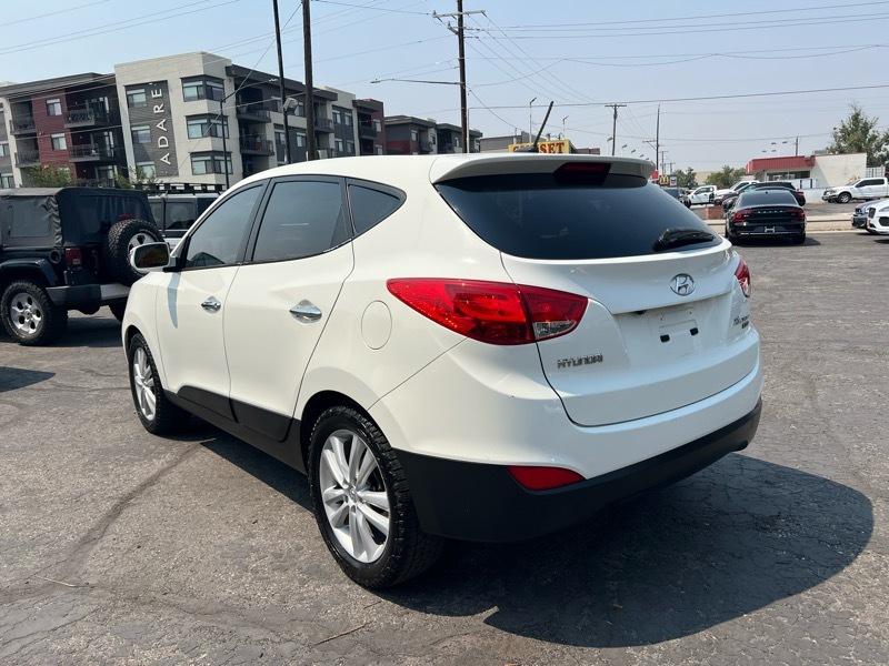 Hyundai Tucson FWD 4dr I4 Auto Limited PZEV 2010