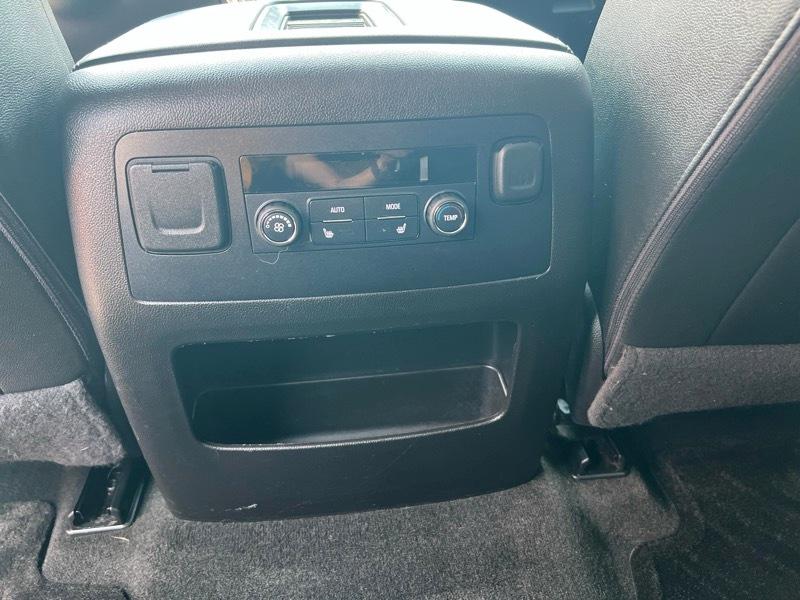 Chevrolet Tahoe 4WD 4dr LT 2016