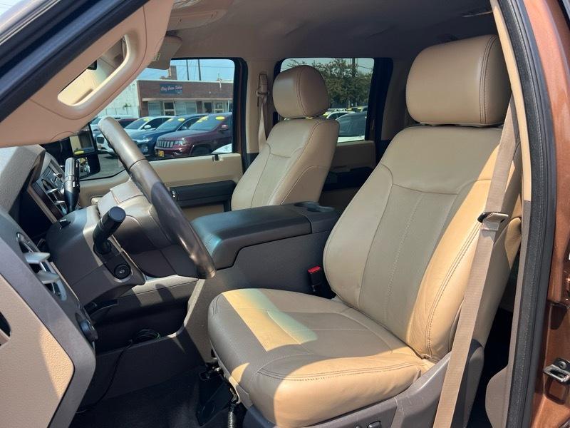 Ford Super Duty F-350 DRW 4WD Crew Cab 172" Lariat 2012