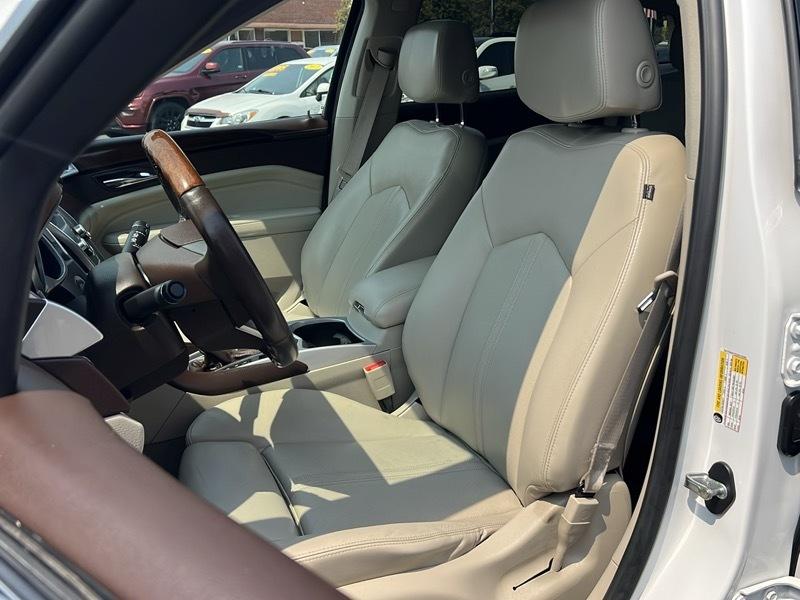 Cadillac SRX FWD 4dr Luxury Collection 2010