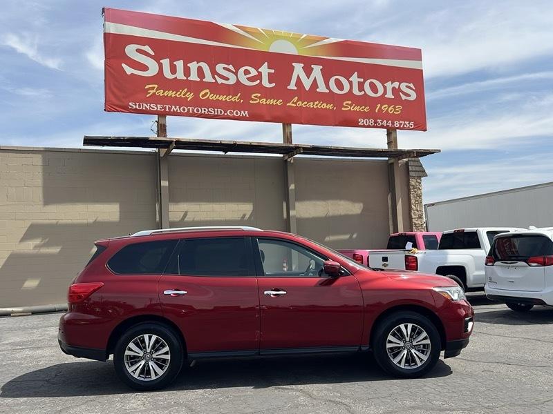 Nissan Pathfinder 4x4 SV 2018