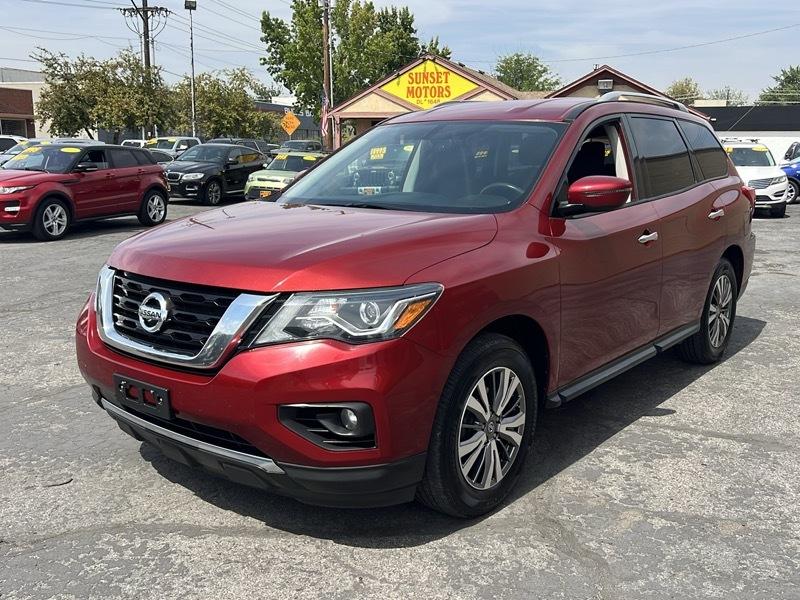 Nissan Pathfinder 4x4 SV 2018