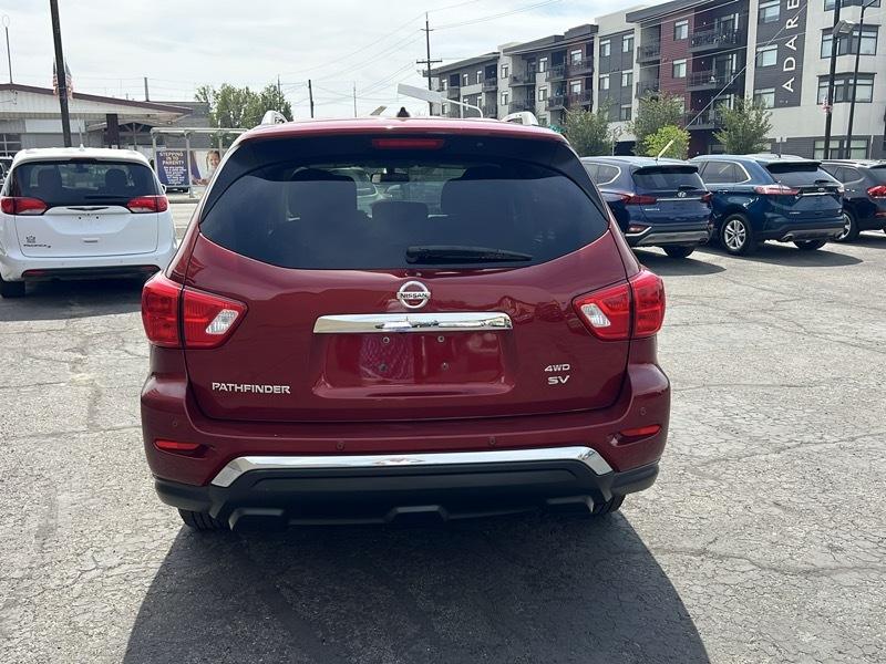 Nissan Pathfinder 4x4 SV 2018