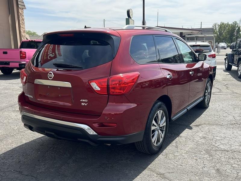 Nissan Pathfinder 4x4 SV 2018