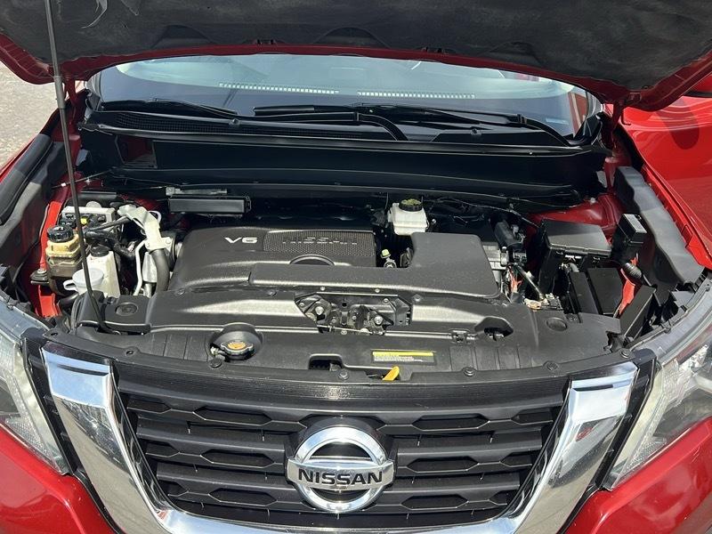 Nissan Pathfinder 4x4 SV 2018