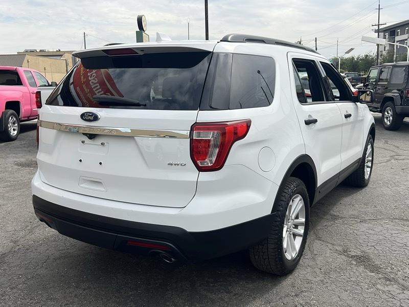 Ford Explorer Base 4WD 2017