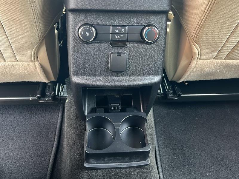 Ford Explorer Base 4WD 2017