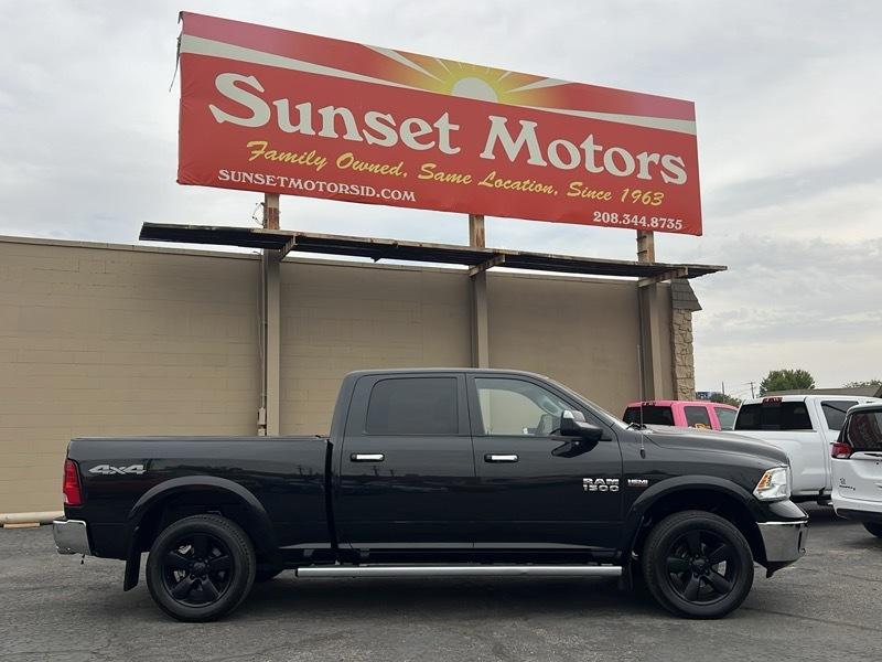RAM 1500 4WD Crew Cab 140.5" Limited 2018