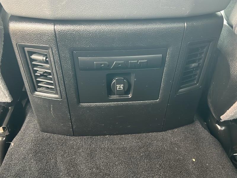 RAM 1500 4WD Crew Cab 140.5" Limited 2018