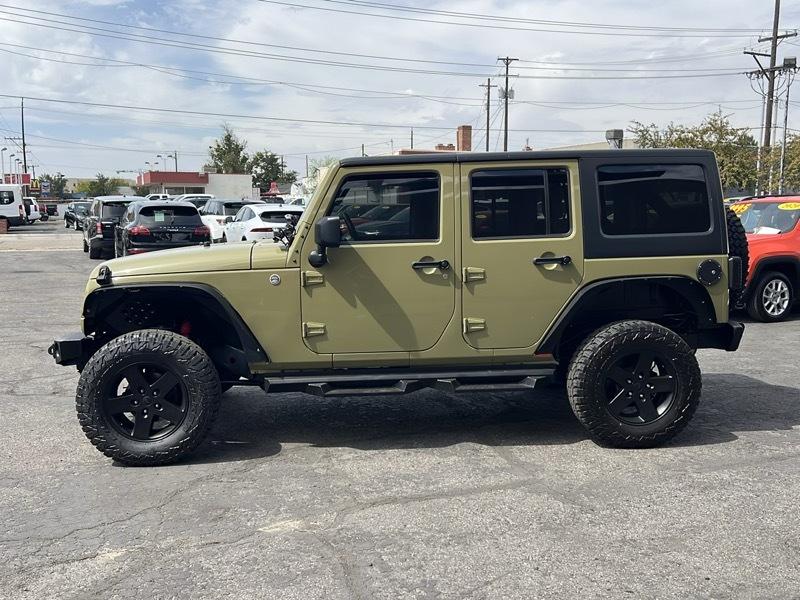 Jeep Wrangler Unlimited 4WD 4dr Sport 2013