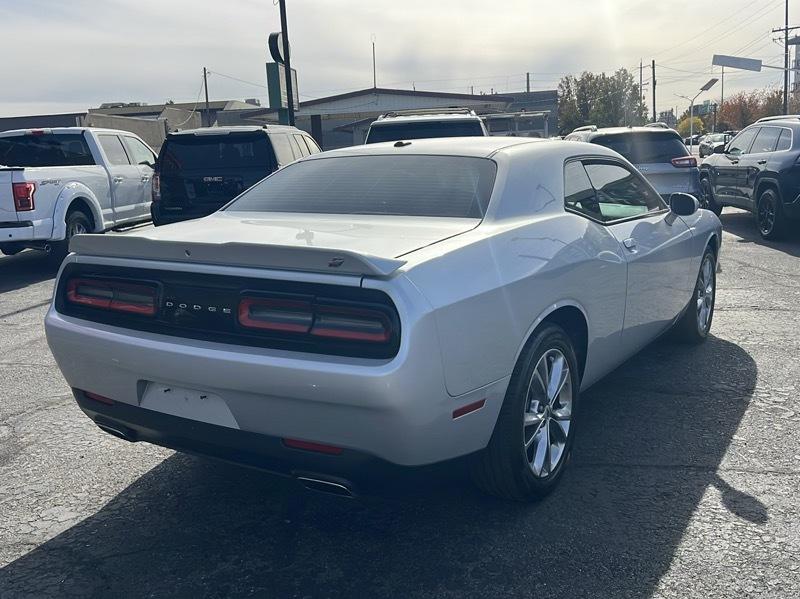 Dodge Challenger SXT AWD 2021