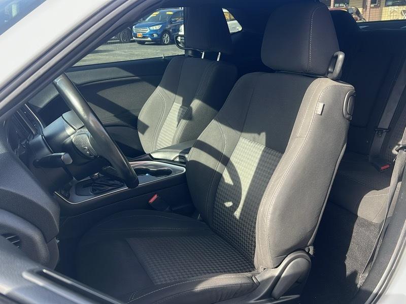 Dodge Challenger SXT AWD 2021