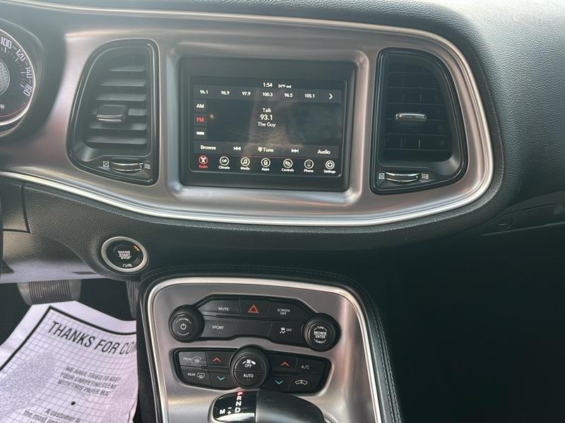 Dodge Challenger SXT AWD 2021