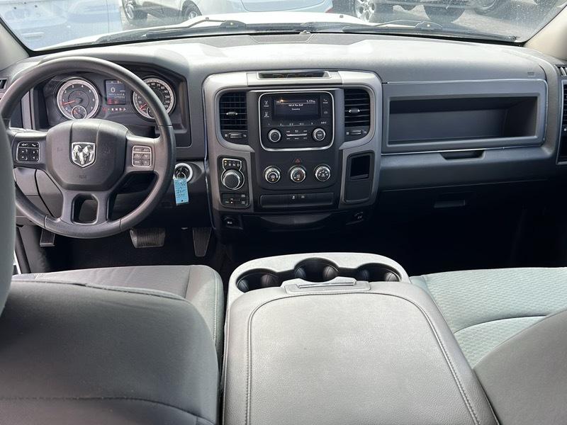 RAM 1500 Express 4x4 Quad Cab 6'4" Box 2017