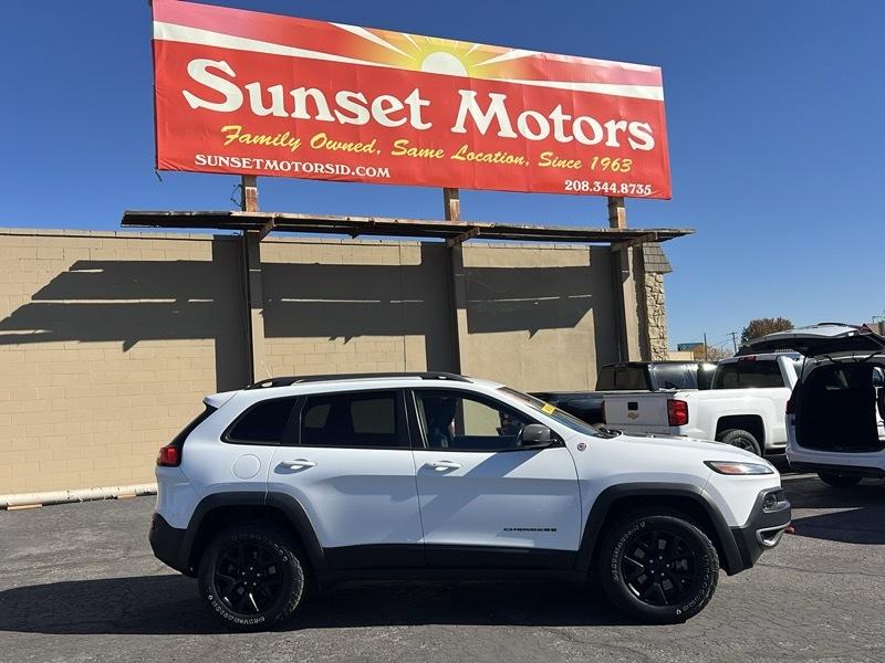 Jeep Cherokee 4WD 4dr Trailhawk 2015